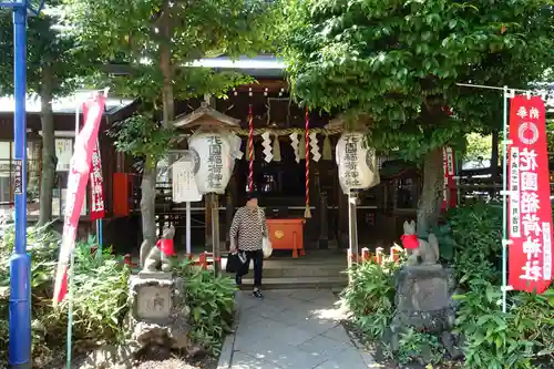 花園稲荷神社の本殿