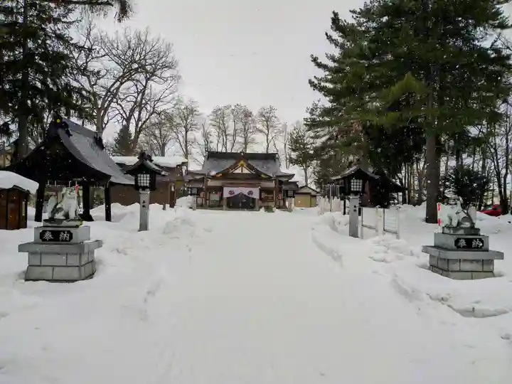 鷹栖神社の本殿・本堂
