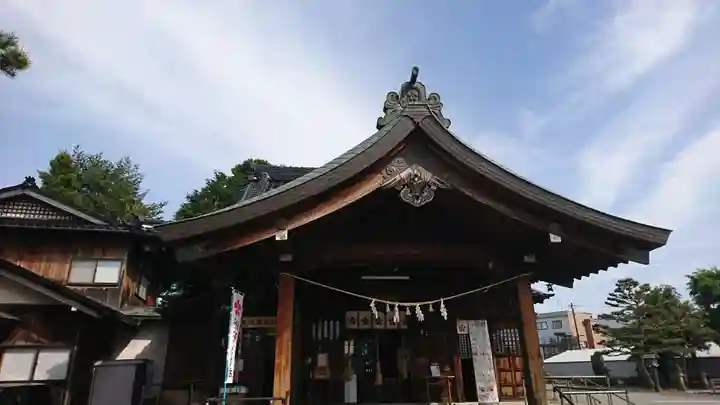 於保多神社の本殿・本堂