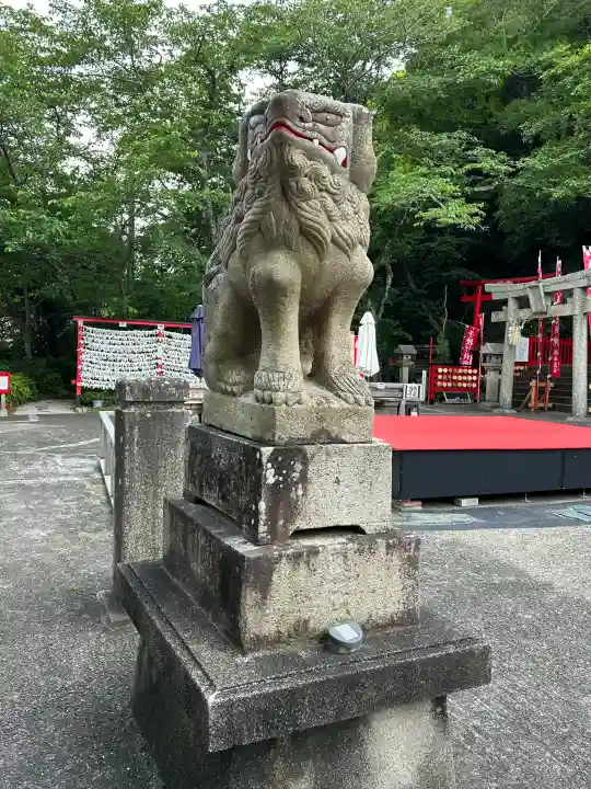 徳島眉山天神社の{uncategorized: "未分類", other: "その他", undefined: "問題あり", building: "その他建物", grave: "お墓", sacred_gate: "鳥居", guardian: "狛犬", statue: "像", buddha: "仏像", history: "歴史", nature: "自然", garden: "庭園", animal: "動物", pagoda: "塔", temizu: "手水舎", mountain_gate: "山門・神門", sanctuary: "本殿・本堂", subordinate: "末社・摂社", art: "芸術", scenery: "景色", jizo: "地蔵", ema: "絵馬", goshuin: "御朱印", omikuji: "おみくじ", items: "授与品その他", amulet: "お守り", goshuincho: "御朱印帳", eats: "食事", festival: "お祭り", votive_dance: "神楽", shichigosan: "七五三参", wedding: "結婚式", experience: "体験その他", initially: "初詣", around: "周辺", anti_infection: "感染症対策"}