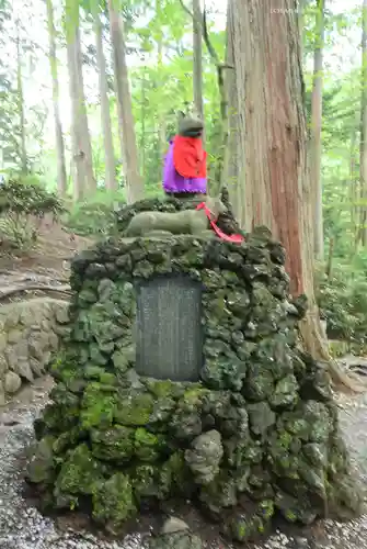 三峯神社の狛犬