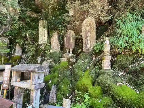 迫間不動尊(岐阜県)