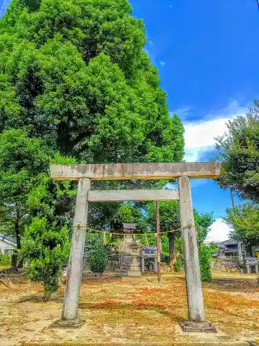 市神社の鳥居