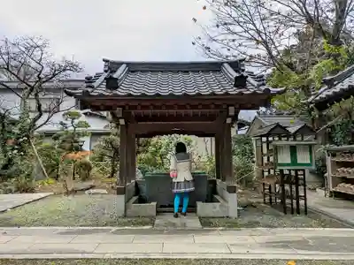 源東院の手水舎