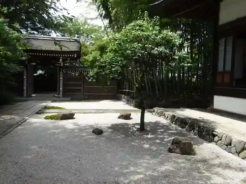 常福寺の庭園