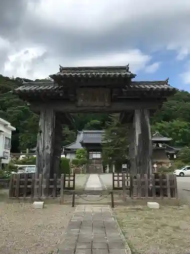 医光寺の山門・神門