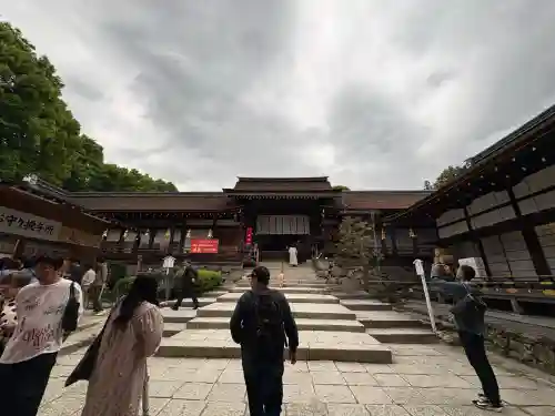 賀茂別雷神社（上賀茂神社）の{uncategorized: "未分類", other: "その他", undefined: "問題あり", building: "その他建物", grave: "お墓", sacred_gate: "鳥居", guardian: "狛犬", statue: "像", buddha: "仏像", history: "歴史", nature: "自然", garden: "庭園", animal: "動物", pagoda: "塔", temizu: "手水舎", mountain_gate: "山門・神門", sanctuary: "本殿・本堂", subordinate: "末社・摂社", art: "芸術", scenery: "景色", jizo: "地蔵", ema: "絵馬", goshuin: "御朱印", omikuji: "おみくじ", items: "授与品その他", amulet: "お守り", goshuincho: "御朱印帳", eats: "食事", festival: "お祭り", votive_dance: "神楽", shichigosan: "七五三参", wedding: "結婚式", experience: "体験その他", initially: "初詣", around: "周辺", anti_infection: "感染症対策"}
