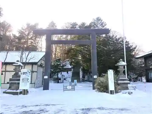 千歳神社の鳥居