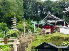 世義寺の建物その他