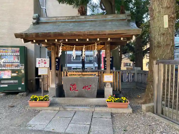高円寺氷川神社の手水舎