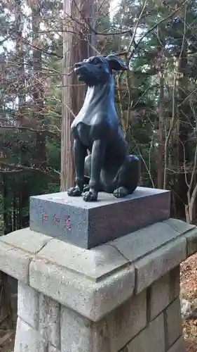 三峯神社の狛犬