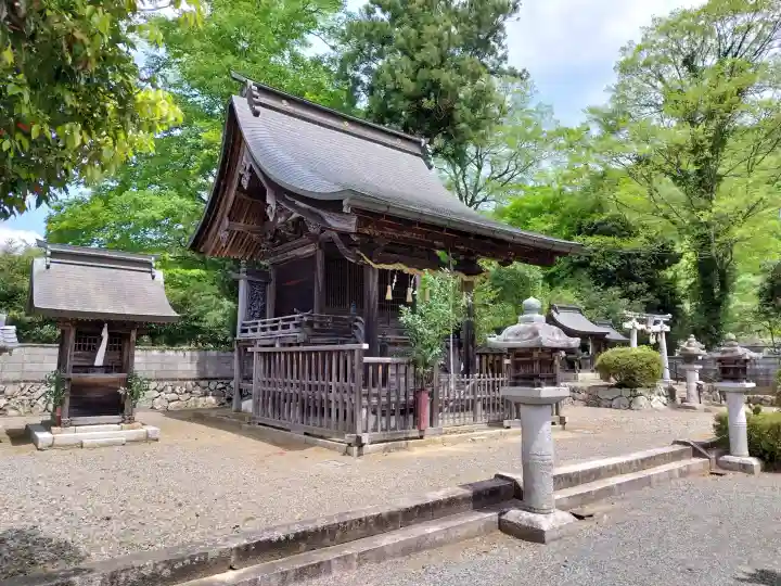 月讀神社の{uncategorized: "未分類", other: "その他", undefined: "問題あり", building: "その他建物", grave: "お墓", sacred_gate: "鳥居", guardian: "狛犬", statue: "像", buddha: "仏像", history: "歴史", nature: "自然", garden: "庭園", animal: "動物", pagoda: "塔", temizu: "手水舎", mountain_gate: "山門・神門", sanctuary: "本殿・本堂", subordinate: "末社・摂社", art: "芸術", scenery: "景色", jizo: "地蔵", ema: "絵馬", goshuin: "御朱印", omikuji: "おみくじ", items: "授与品その他", amulet: "お守り", goshuincho: "御朱印帳", eats: "食事", festival: "お祭り", votive_dance: "神楽", shichigosan: "七五三参", wedding: "結婚式", experience: "体験その他", initially: "初詣", around: "周辺", anti_infection: "感染症対策"}