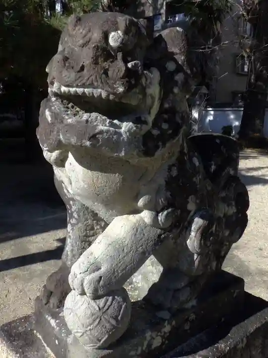 與杼神社の狛犬