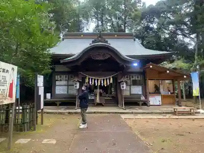 成田熊野神社の{uncategorized: "未分類", other: "その他", undefined: "問題あり", building: "その他建物", grave: "お墓", sacred_gate: "鳥居", guardian: "狛犬", statue: "像", buddha: "仏像", history: "歴史", nature: "自然", garden: "庭園", animal: "動物", pagoda: "塔", temizu: "手水舎", mountain_gate: "山門・神門", sanctuary: "本殿・本堂", subordinate: "末社・摂社", art: "芸術", scenery: "景色", jizo: "地蔵", ema: "絵馬", goshuin: "御朱印", omikuji: "おみくじ", items: "授与品その他", amulet: "お守り", goshuincho: "御朱印帳", eats: "食事", festival: "お祭り", votive_dance: "神楽", shichigosan: "七五三参", wedding: "結婚式", experience: "体験その他", initially: "初詣", around: "周辺", anti_infection: "感染症対策"}