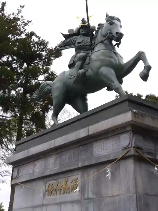 埴生護國八幡宮(富山県)