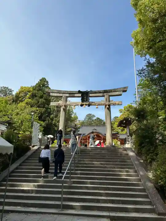 長岡天満宮の{uncategorized: "未分類", other: "その他", undefined: "問題あり", building: "その他建物", grave: "お墓", sacred_gate: "鳥居", guardian: "狛犬", statue: "像", buddha: "仏像", history: "歴史", nature: "自然", garden: "庭園", animal: "動物", pagoda: "塔", temizu: "手水舎", mountain_gate: "山門・神門", sanctuary: "本殿・本堂", subordinate: "末社・摂社", art: "芸術", scenery: "景色", jizo: "地蔵", ema: "絵馬", goshuin: "御朱印", omikuji: "おみくじ", items: "授与品その他", amulet: "お守り", goshuincho: "御朱印帳", eats: "食事", festival: "お祭り", votive_dance: "神楽", shichigosan: "七五三参", wedding: "結婚式", experience: "体験その他", initially: "初詣", around: "周辺", anti_infection: "感染症対策"}