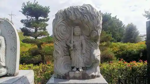 正福寺の像