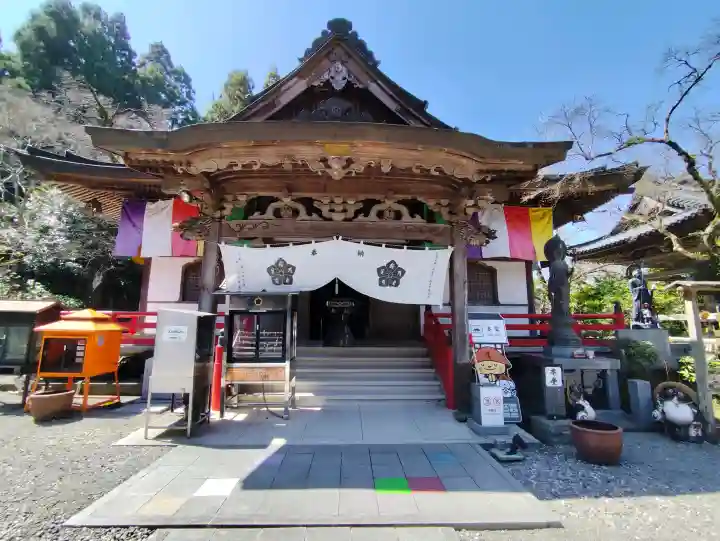 岩本寺の{uncategorized: "未分類", other: "その他", undefined: "問題あり", building: "その他建物", grave: "お墓", sacred_gate: "鳥居", guardian: "狛犬", statue: "像", buddha: "仏像", history: "歴史", nature: "自然", garden: "庭園", animal: "動物", pagoda: "塔", temizu: "手水舎", mountain_gate: "山門・神門", sanctuary: "本殿・本堂", subordinate: "末社・摂社", art: "芸術", scenery: "景色", jizo: "地蔵", ema: "絵馬", goshuin: "御朱印", omikuji: "おみくじ", items: "授与品その他", amulet: "お守り", goshuincho: "御朱印帳", eats: "食事", festival: "お祭り", votive_dance: "神楽", shichigosan: "七五三参", wedding: "結婚式", experience: "体験その他", initially: "初詣", around: "周辺", anti_infection: "感染症対策"}