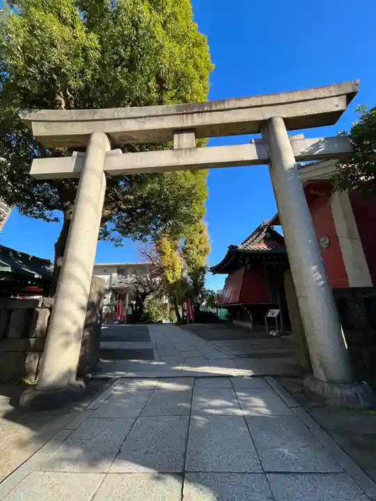 麻布氷川神社の鳥居