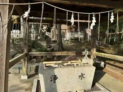 太神社の{uncategorized: "未分類", other: "その他", undefined: "問題あり", building: "その他建物", grave: "お墓", sacred_gate: "鳥居", guardian: "狛犬", statue: "像", buddha: "仏像", history: "歴史", nature: "自然", garden: "庭園", animal: "動物", pagoda: "塔", temizu: "手水舎", mountain_gate: "山門・神門", sanctuary: "本殿・本堂", subordinate: "末社・摂社", art: "芸術", scenery: "景色", jizo: "地蔵", ema: "絵馬", goshuin: "御朱印", omikuji: "おみくじ", items: "授与品その他", amulet: "お守り", goshuincho: "御朱印帳", eats: "食事", festival: "お祭り", votive_dance: "神楽", shichigosan: "七五三参", wedding: "結婚式", experience: "体験その他", initially: "初詣", around: "周辺", anti_infection: "感染症対策"}