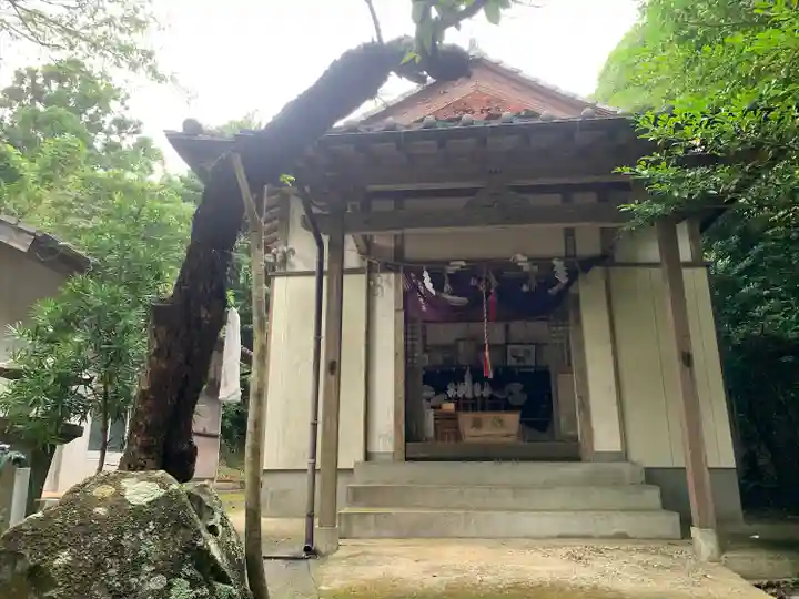興神社の本殿・本堂