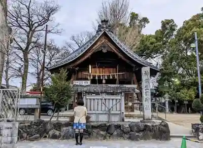 神明生田神社の本殿