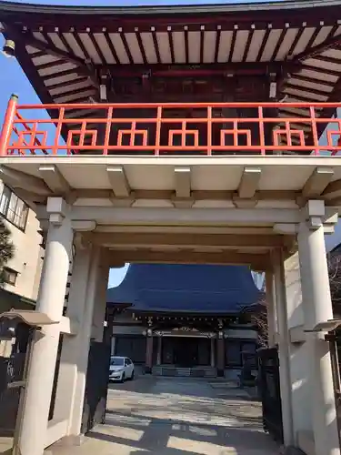 寶藏寺(成田不動尊) の山門・神門