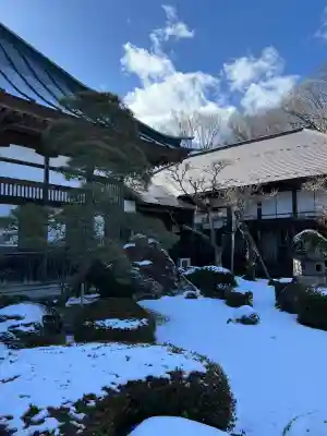 陽林寺の{uncategorized: "未分類", other: "その他", undefined: "問題あり", building: "その他建物", grave: "お墓", sacred_gate: "鳥居", guardian: "狛犬", statue: "像", buddha: "仏像", history: "歴史", nature: "自然", garden: "庭園", animal: "動物", pagoda: "塔", temizu: "手水舎", mountain_gate: "山門・神門", sanctuary: "本殿・本堂", subordinate: "末社・摂社", art: "芸術", scenery: "景色", jizo: "地蔵", ema: "絵馬", goshuin: "御朱印", omikuji: "おみくじ", items: "授与品その他", amulet: "お守り", goshuincho: "御朱印帳", eats: "食事", festival: "お祭り", votive_dance: "神楽", shichigosan: "七五三参", wedding: "結婚式", experience: "体験その他", initially: "初詣", around: "周辺", anti_infection: "感染症対策"}