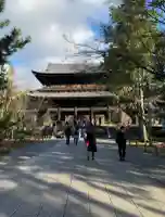 南禅寺の{uncategorized: "未分類", other: "その他", undefined: "問題あり", building: "その他建物", grave: "お墓", sacred_gate: "鳥居", guardian: "狛犬", statue: "像", buddha: "仏像", history: "歴史", nature: "自然", garden: "庭園", animal: "動物", pagoda: "塔", temizu: "手水舎", mountain_gate: "山門・神門", sanctuary: "本殿・本堂", subordinate: "末社・摂社", art: "芸術", scenery: "景色", jizo: "地蔵", ema: "絵馬", goshuin: "御朱印", omikuji: "おみくじ", items: "授与品その他", amulet: "お守り", goshuincho: "御朱印帳", eats: "食事", festival: "お祭り", votive_dance: "神楽", shichigosan: "七五三参", wedding: "結婚式", experience: "体験その他", initially: "初詣", around: "周辺", anti_infection: "感染症対策"}