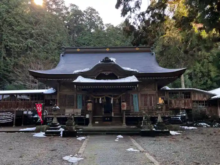 三島神社の本殿・本堂