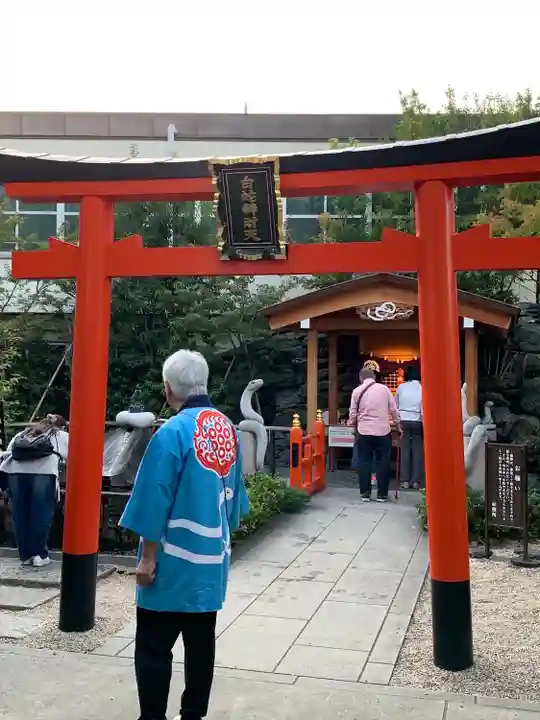 蛇窪神社の末社・摂社