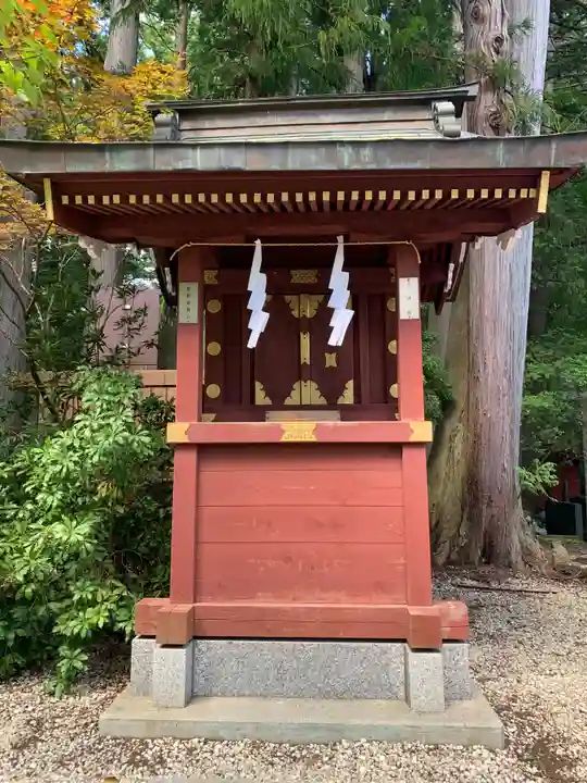 北口本宮冨士浅間神社の末社・摂社