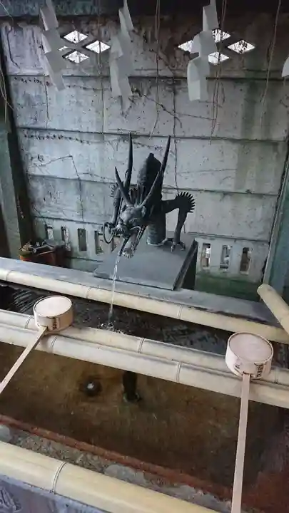 高山稲荷神社(旧鎮座地)の手水舎