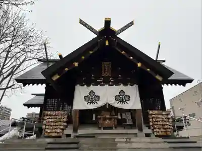 札幌諏訪神社の本殿・本堂