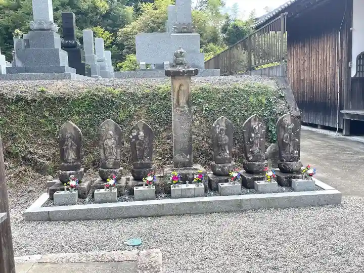 西音寺(三重県)