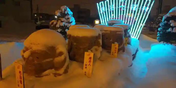 旭川銀座弁天神社の像