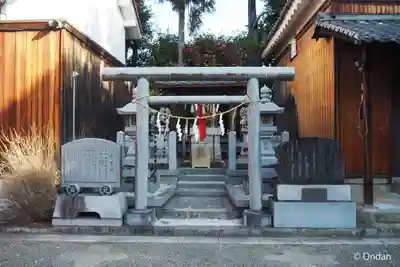 九帝王宮 萱野神社(滋賀県)