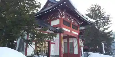 眞久寺の山門・神門