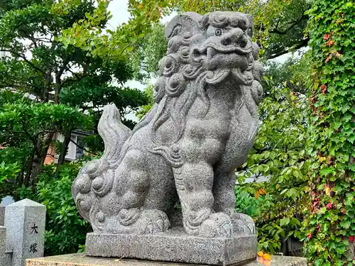 八幡神社の狛犬