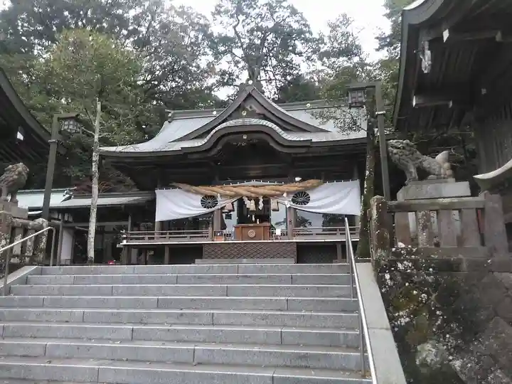西寒多神社の本殿・本堂