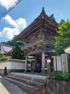 願成寺の山門・神門