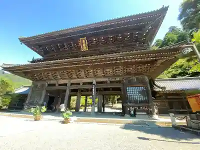 久遠寺の山門・神門
