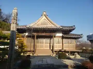 多田幸寺の本殿・本堂