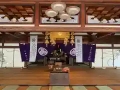 長久寺の本殿