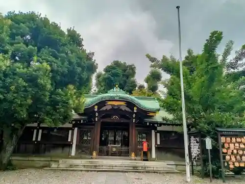 白金氷川神社の本殿・本堂