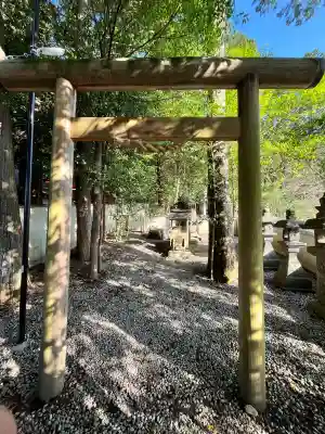 墨坂神社の{uncategorized: "未分類", other: "その他", undefined: "問題あり", building: "その他建物", grave: "お墓", sacred_gate: "鳥居", guardian: "狛犬", statue: "像", buddha: "仏像", history: "歴史", nature: "自然", garden: "庭園", animal: "動物", pagoda: "塔", temizu: "手水舎", mountain_gate: "山門・神門", sanctuary: "本殿・本堂", subordinate: "末社・摂社", art: "芸術", scenery: "景色", jizo: "地蔵", ema: "絵馬", goshuin: "御朱印", omikuji: "おみくじ", items: "授与品その他", amulet: "お守り", goshuincho: "御朱印帳", eats: "食事", festival: "お祭り", votive_dance: "神楽", shichigosan: "七五三参", wedding: "結婚式", experience: "体験その他", initially: "初詣", around: "周辺", anti_infection: "感染症対策"}