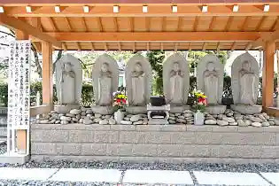 瀧泉寺（目黒不動尊）の地蔵