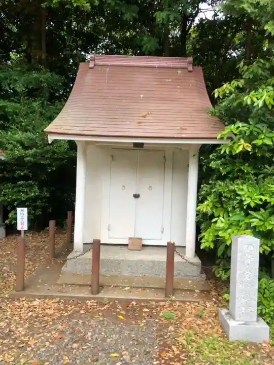 鵠沼皇大神宮(烏森神社)の{uncategorized: "未分類", other: "その他", undefined: "問題あり", building: "その他建物", grave: "お墓", sacred_gate: "鳥居", guardian: "狛犬", statue: "像", buddha: "仏像", history: "歴史", nature: "自然", garden: "庭園", animal: "動物", pagoda: "塔", temizu: "手水舎", mountain_gate: "山門・神門", sanctuary: "本殿・本堂", subordinate: "末社・摂社", art: "芸術", scenery: "景色", jizo: "地蔵", ema: "絵馬", goshuin: "御朱印", omikuji: "おみくじ", items: "授与品その他", amulet: "お守り", goshuincho: "御朱印帳", eats: "食事", festival: "お祭り", votive_dance: "神楽", shichigosan: "七五三参", wedding: "結婚式", experience: "体験その他", initially: "初詣", around: "周辺", anti_infection: "感染症対策"}