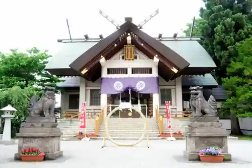 烈々布神社の本殿・本堂