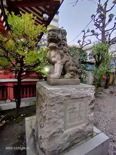 秋葉神社の狛犬